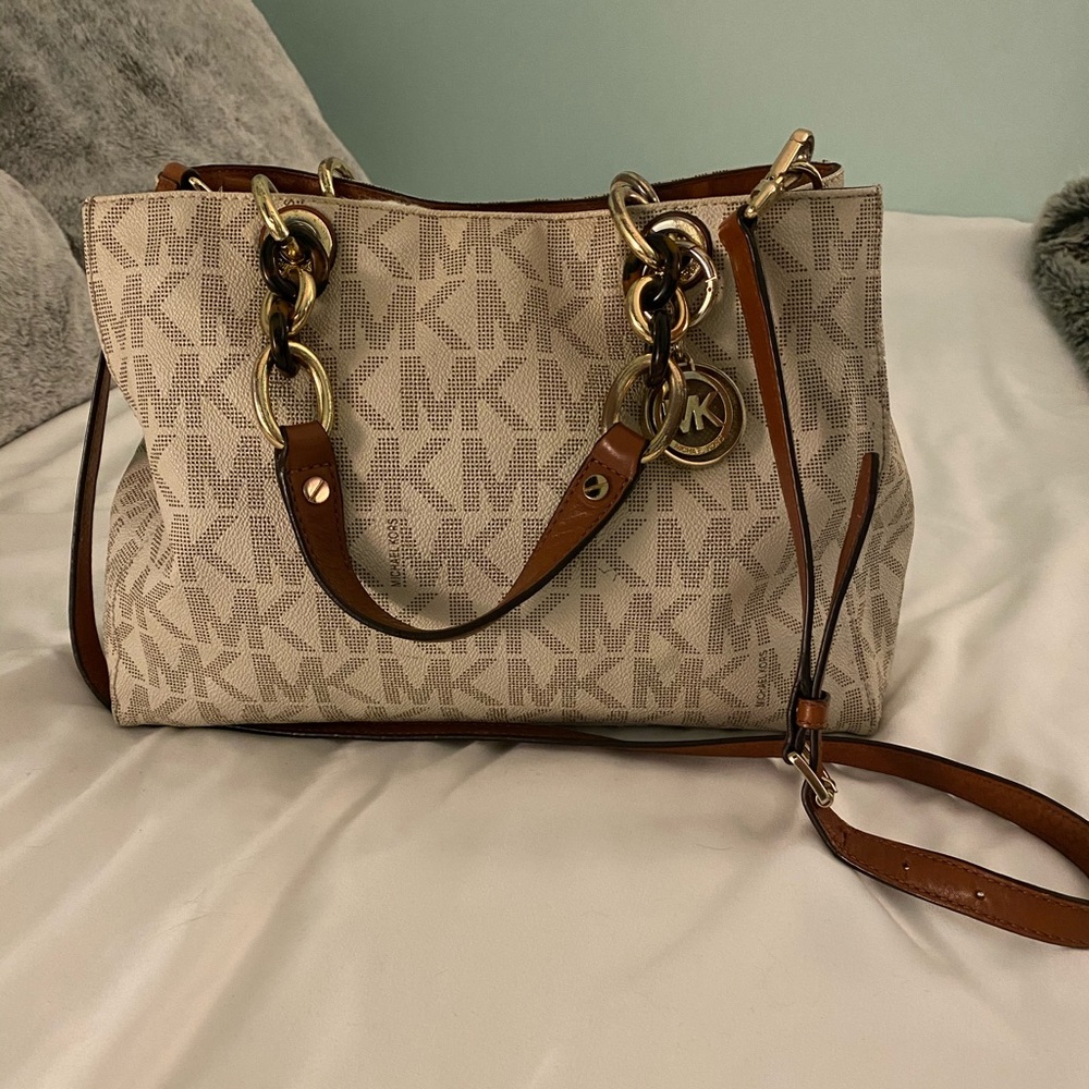 Michale Kors medium sized logo handbag
